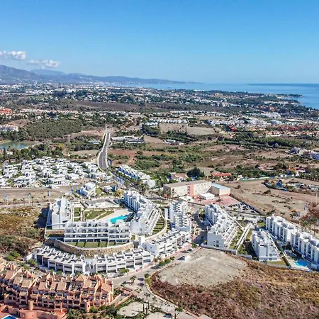 Lm352b- Spacious Family Penthouse With Sea View Apartment Estepona