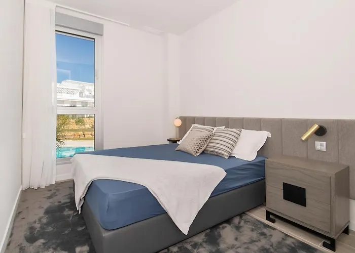 Lm3.52b- Spacious Duplex Penthouse With Panoramic