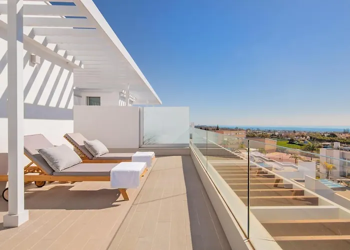 Lm3.52b- Spacious Duplex Penthouse With Panoramic Estepona