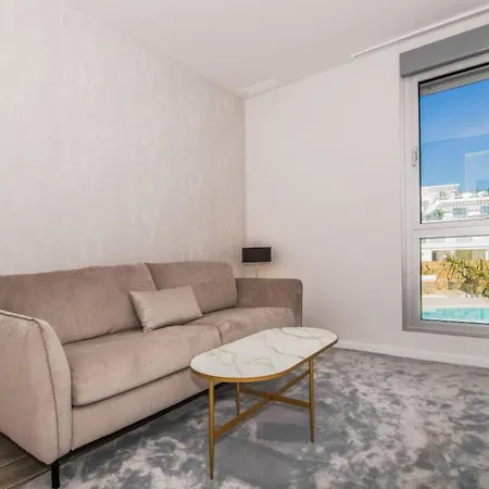 Lm3.52b- Spacious Duplex Penthouse With Panoramic Apartment *