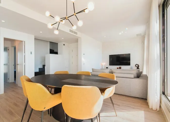 Lm3.52b- Spacious Duplex Penthouse With Panoramic Apartment Estepona