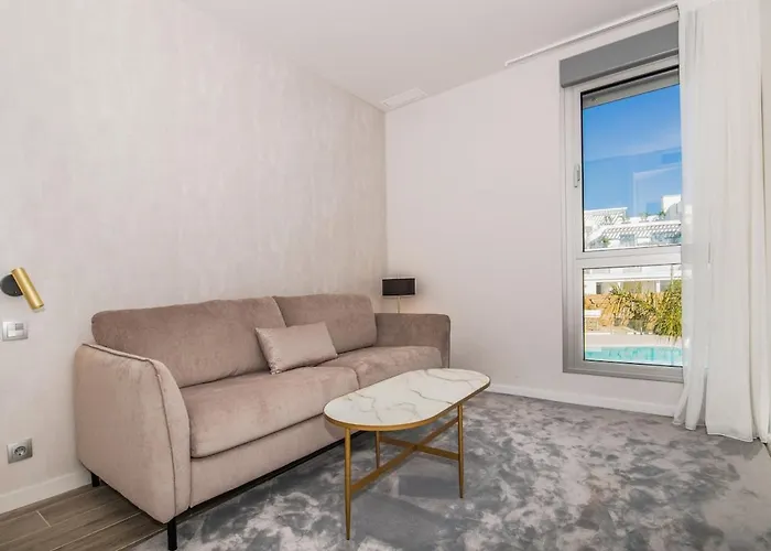 公寓 Lm3.52b- Spacious Duplex Penthouse With Panoramic 埃斯特波纳